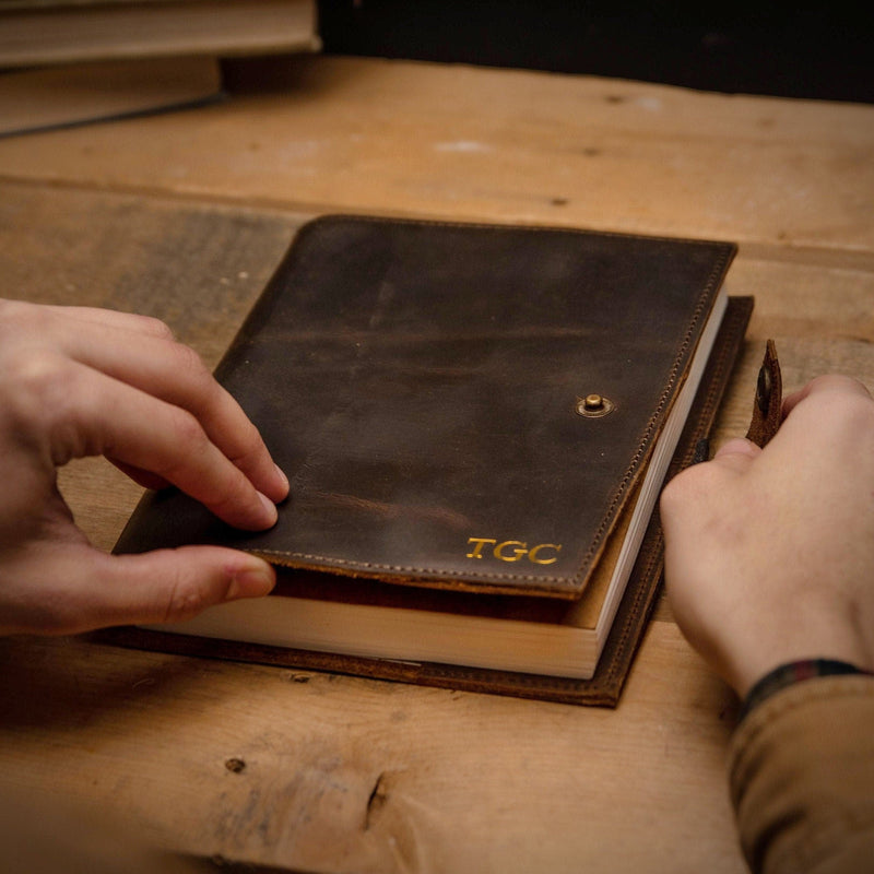 Personalized Leather Journal: Capture Memories with Custom Engraving - ASTRA